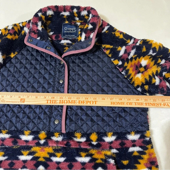 SIMPLY SOUTHERN Womens Aztec Fleece/Quilted Pullover Large - Picture 9 of 10